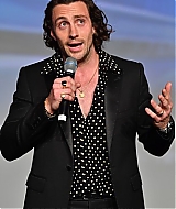 2019.jpg