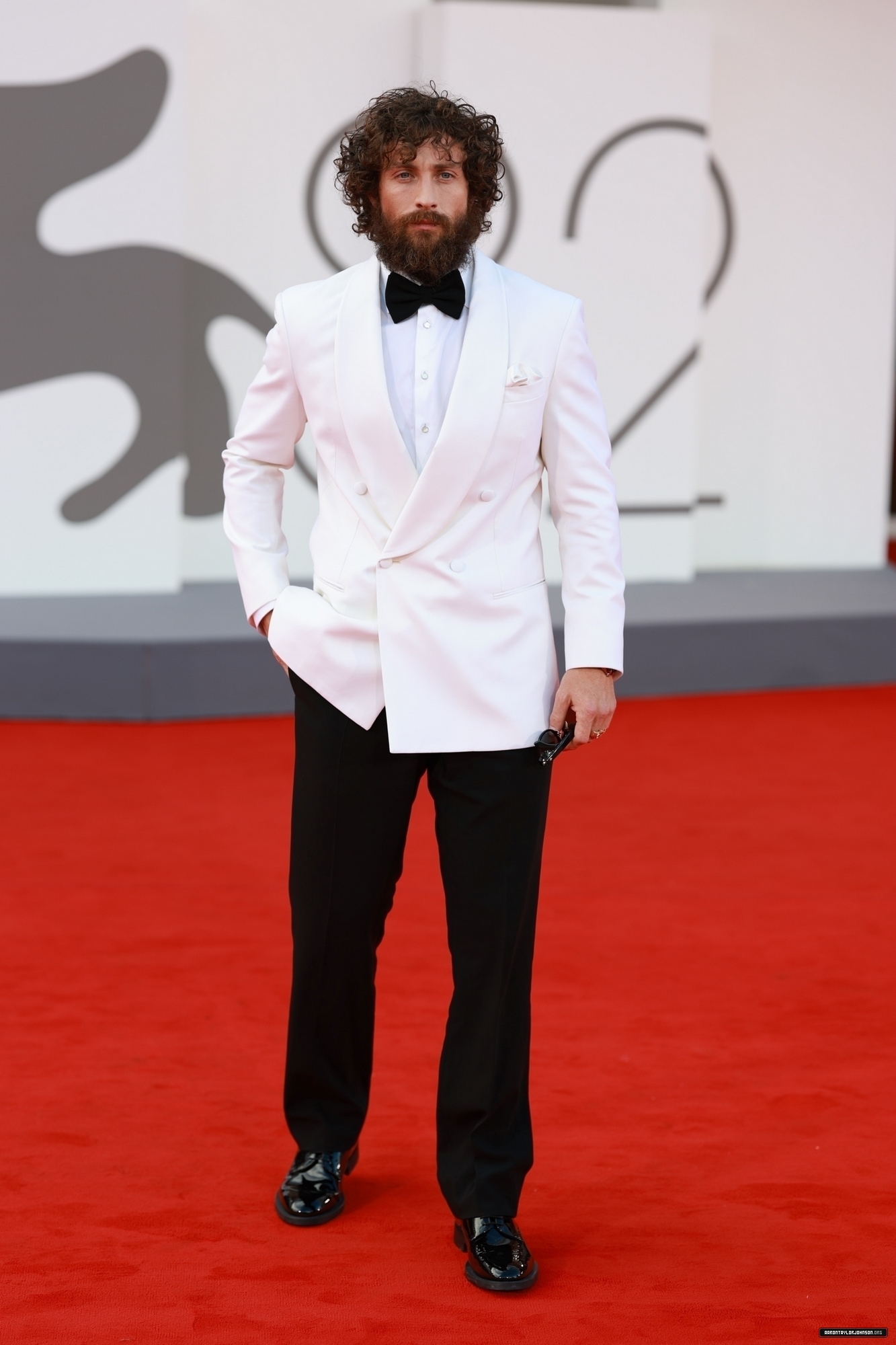 056.jpg