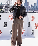 233.jpg
