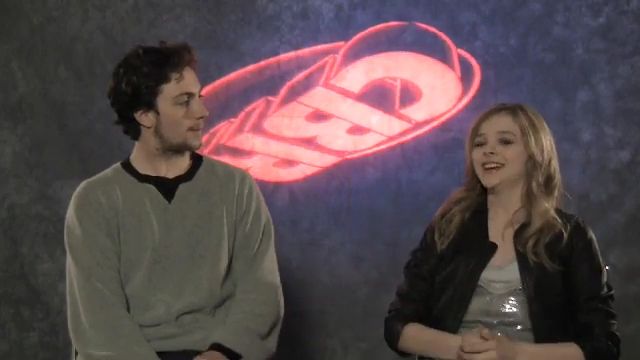 2010-KickAss_FeaturetteInterview001-144.jpg