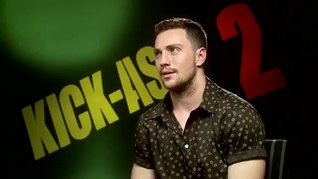 2010-KickAss2_FeaturetteInterview001-052.jpg