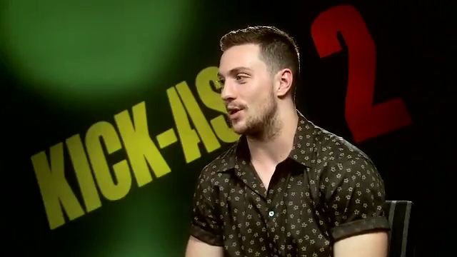 2010-KickAss2_FeaturetteInterview001-056.jpg