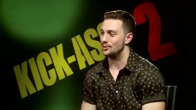 2010-KickAss2_FeaturetteInterview001-060.jpg