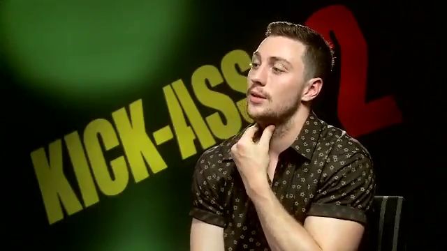 2010-KickAss2_FeaturetteInterview001-076.jpg