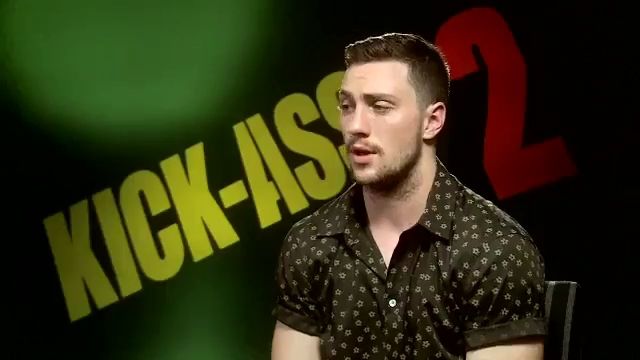 2010-KickAss2_FeaturetteInterview001-080.jpg