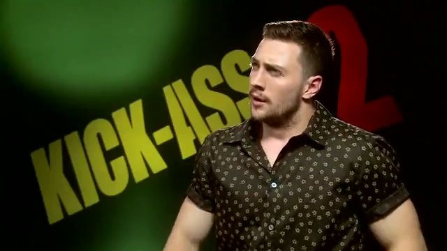 2010-KickAss2_FeaturetteInterview001-085.jpg