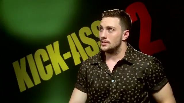 2010-KickAss2_FeaturetteInterview001-088.jpg