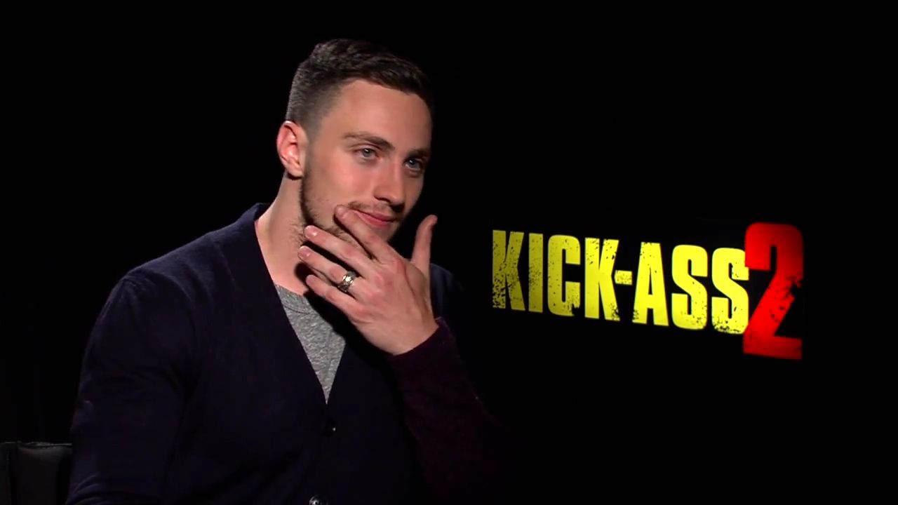 2010-KickAss2_FeaturetteInterview002-060.jpg