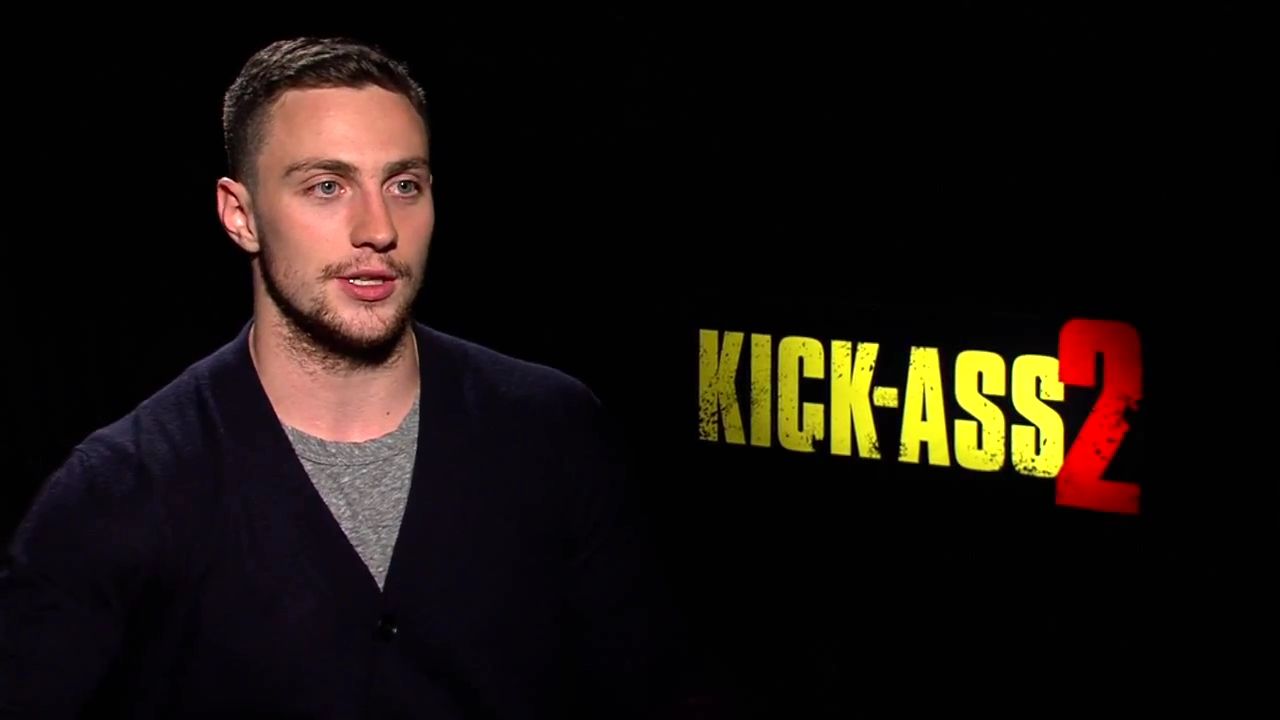 2010-KickAss2_FeaturetteInterview002-090.jpg