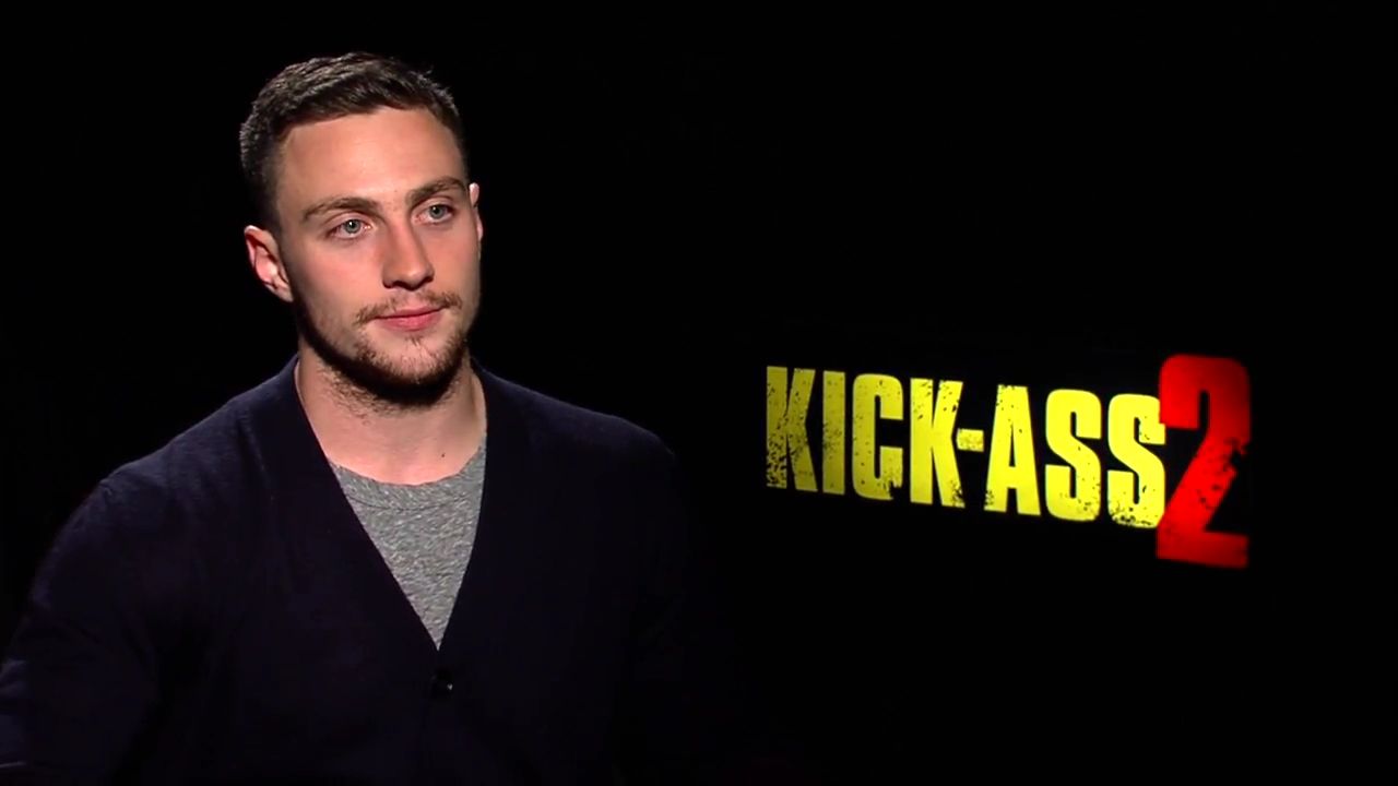 2010-KickAss2_FeaturetteInterview003-090.jpg