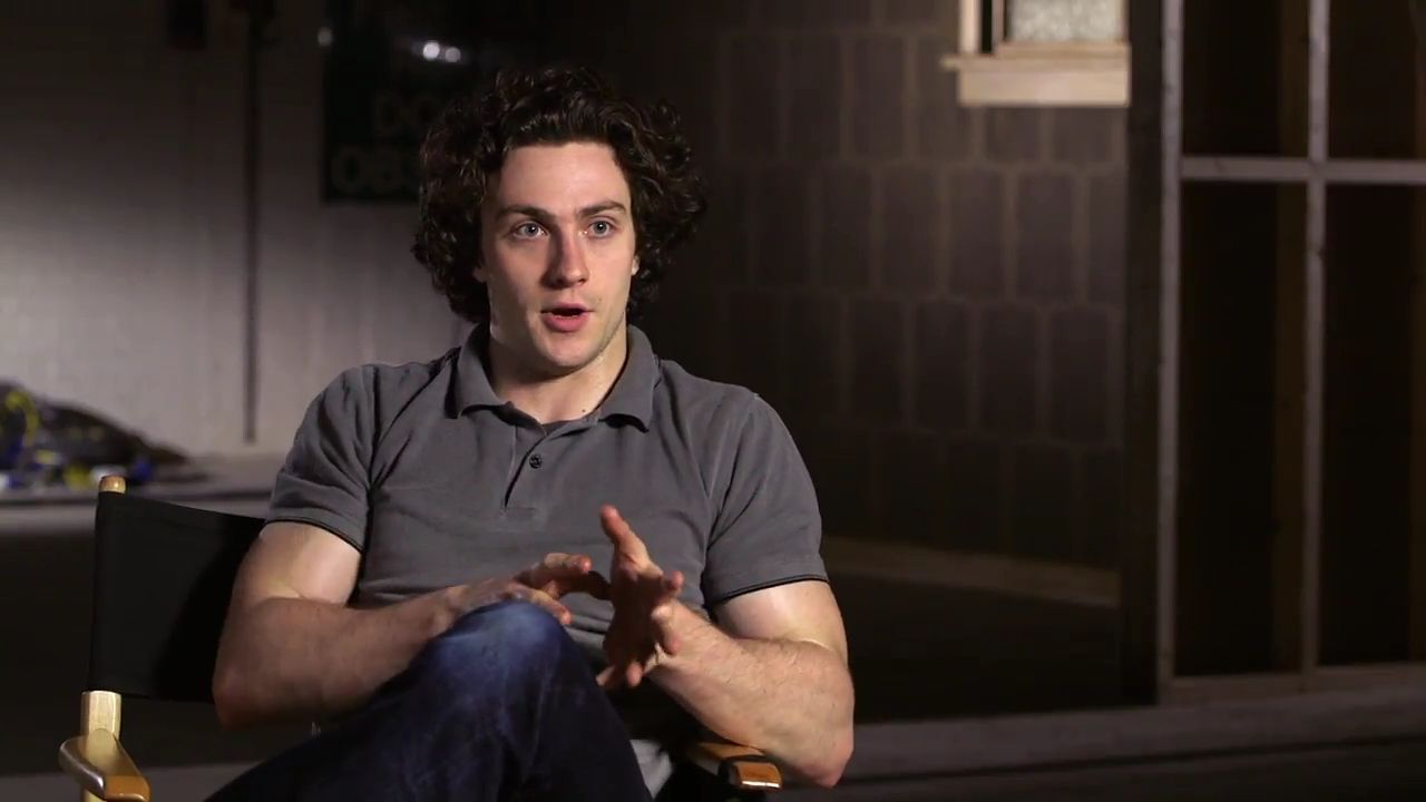 2010-KickAss2_FeaturetteInterview005-023.jpg