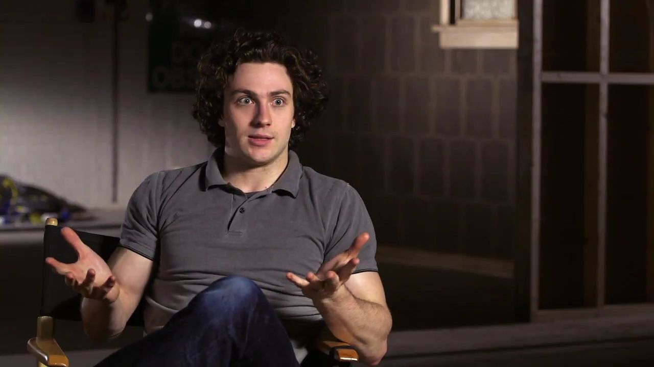 2010-KickAss2_FeaturetteInterview005-025.jpg