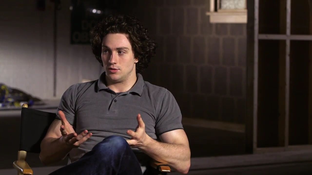 2010-KickAss2_FeaturetteInterview005-030.jpg