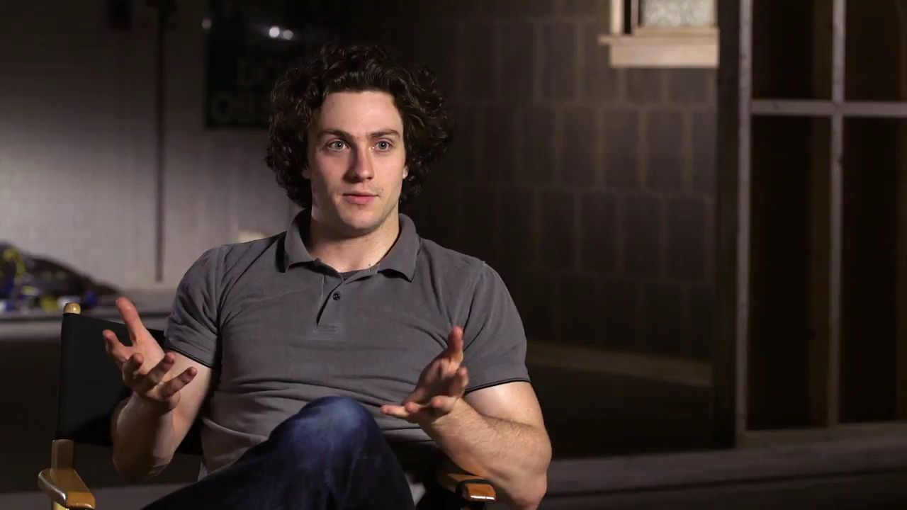 2010-KickAss2_FeaturetteInterview005-033.jpg