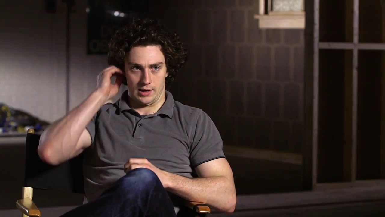 2010-KickAss2_FeaturetteInterview005-037.jpg