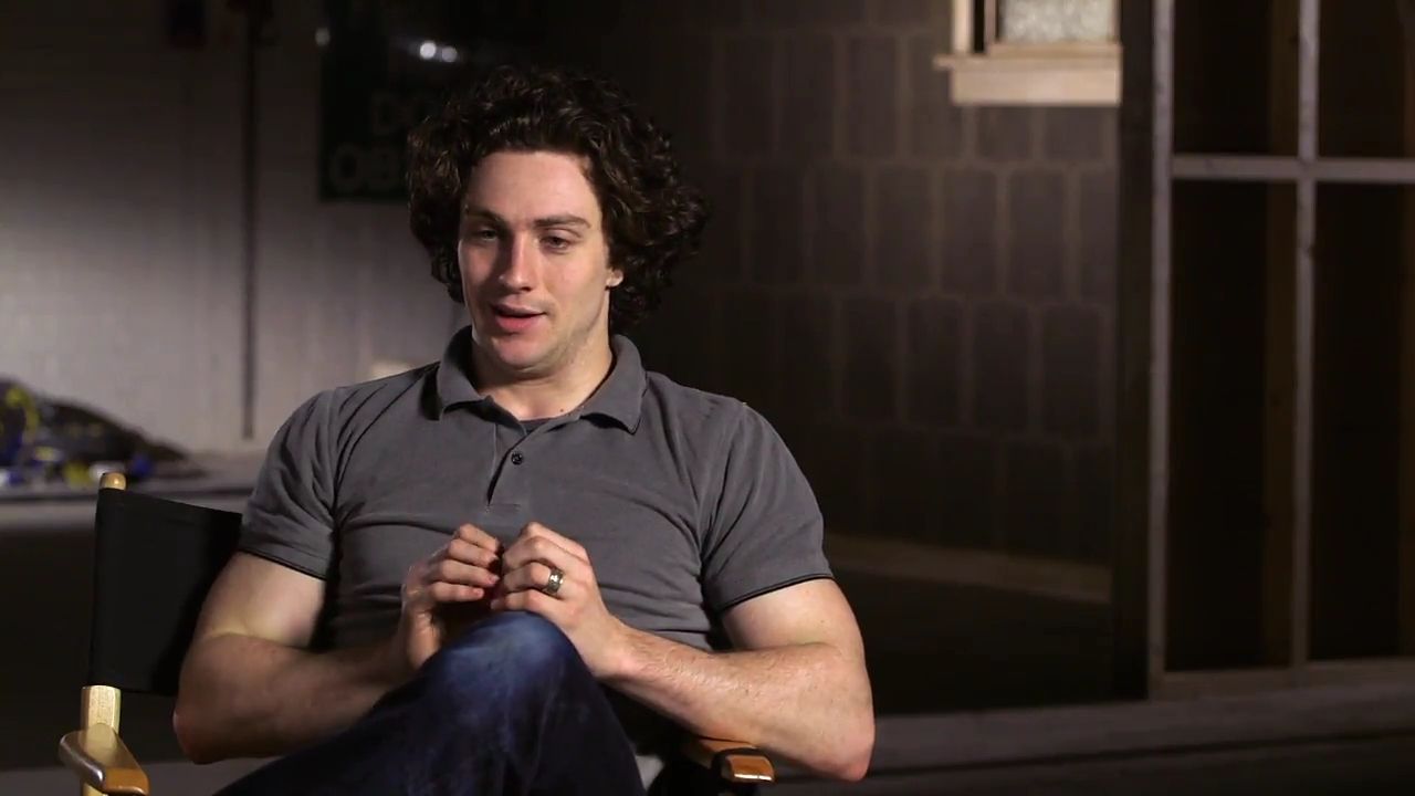 2010-KickAss2_FeaturetteInterview005-040.jpg