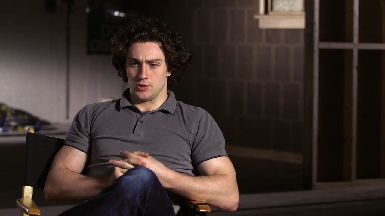 2010-KickAss2_FeaturetteInterview005-046.jpg