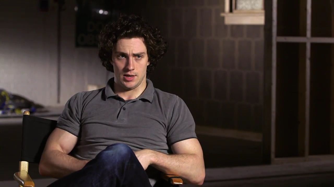 2010-KickAss2_FeaturetteInterview005-052.jpg