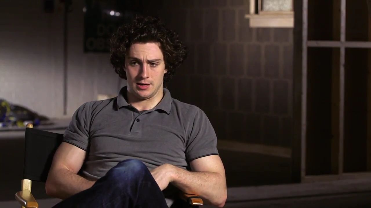 2010-KickAss2_FeaturetteInterview005-053.jpg