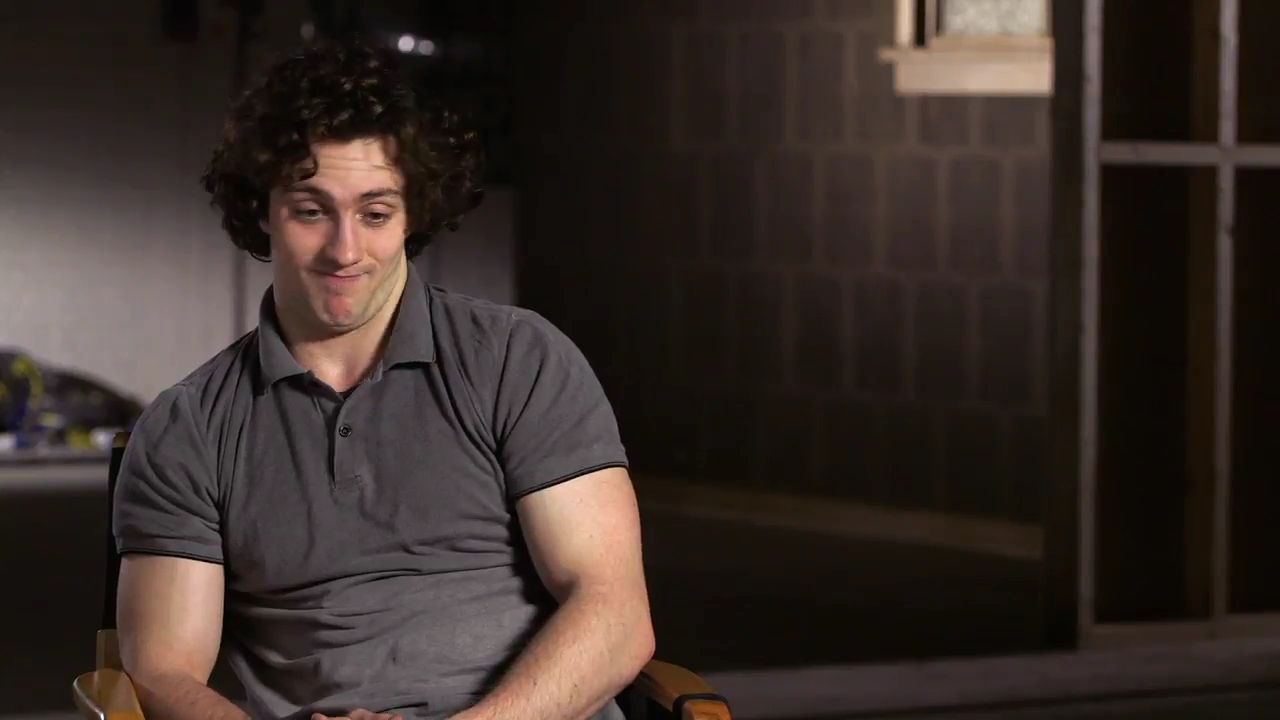 2010-KickAss2_FeaturetteInterview005-056.jpg