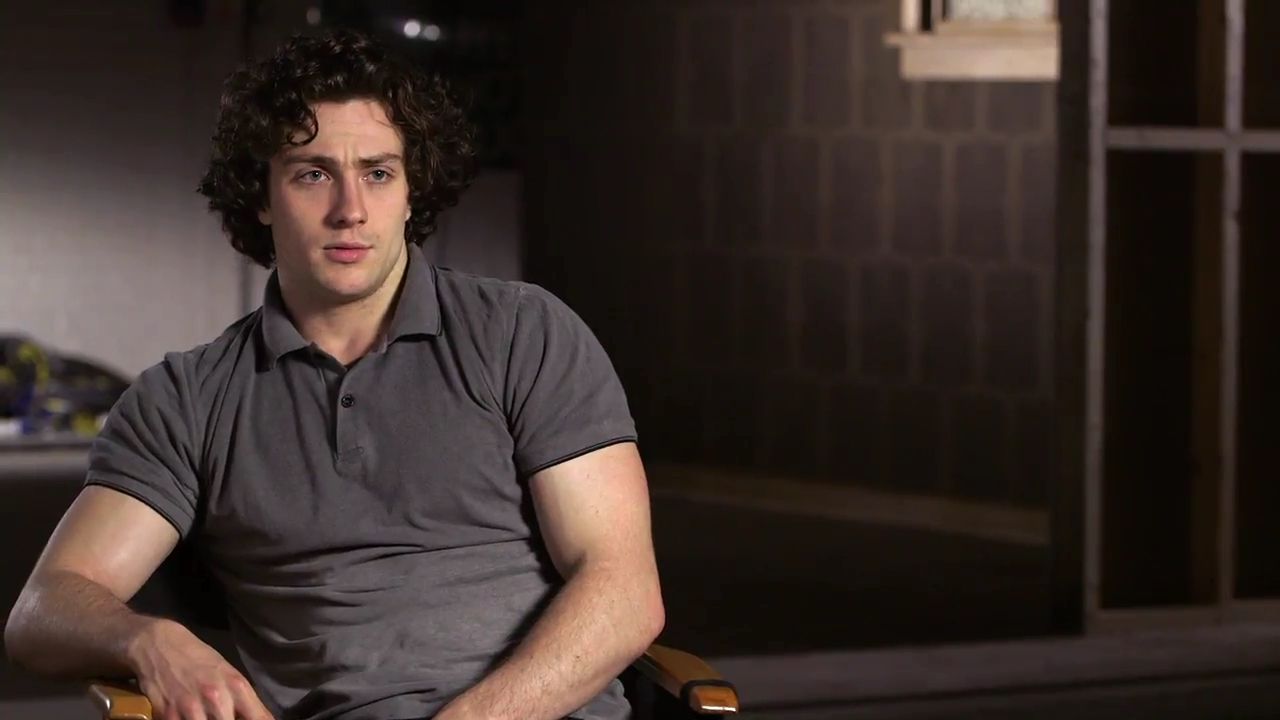 2010-KickAss2_FeaturetteInterview005-065.jpg