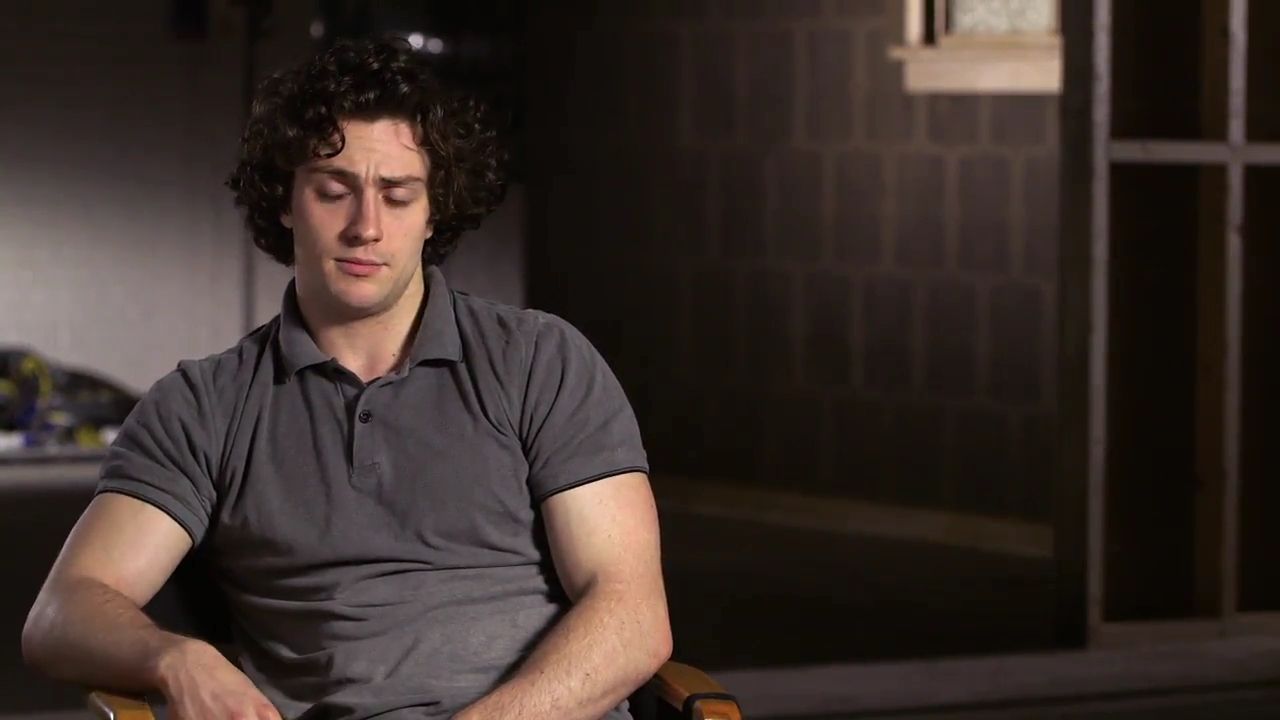 2010-KickAss2_FeaturetteInterview005-068.jpg